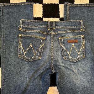 Wrangler Blue Denim Jeans W/ Embroidered Pockets Size 13